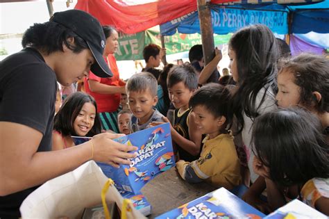 charity meaning in tagalog|Giving Charity in Tagalog.